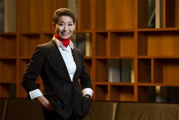 MCM:成功背后都有一個(gè)默默付出的女人