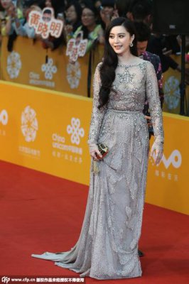 新娘怎樣露得好？學女神透視紗裙穿上身 