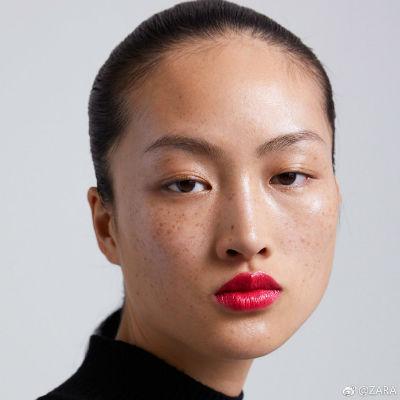 ZARA廣告中國(guó)模特滿臉雀斑被疑“辱華” 網(wǎng)民這次卻沒一邊倒抵制……