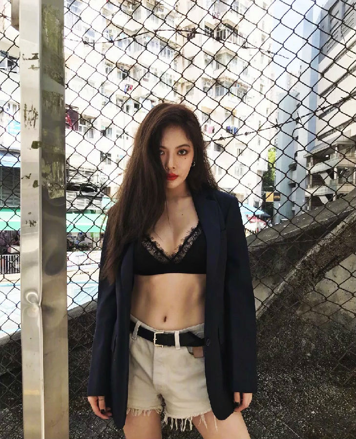 想要有Jennie的肩，Lisa的腰，宣美的腿，很完美！