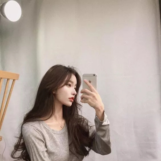 鏡子自拍Pose教學(xué)，不求人也能拍美照！