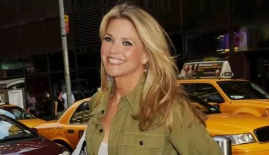 超模Christie Brinkley她被稱為“超模奶奶”因此不顯老青春永駐！